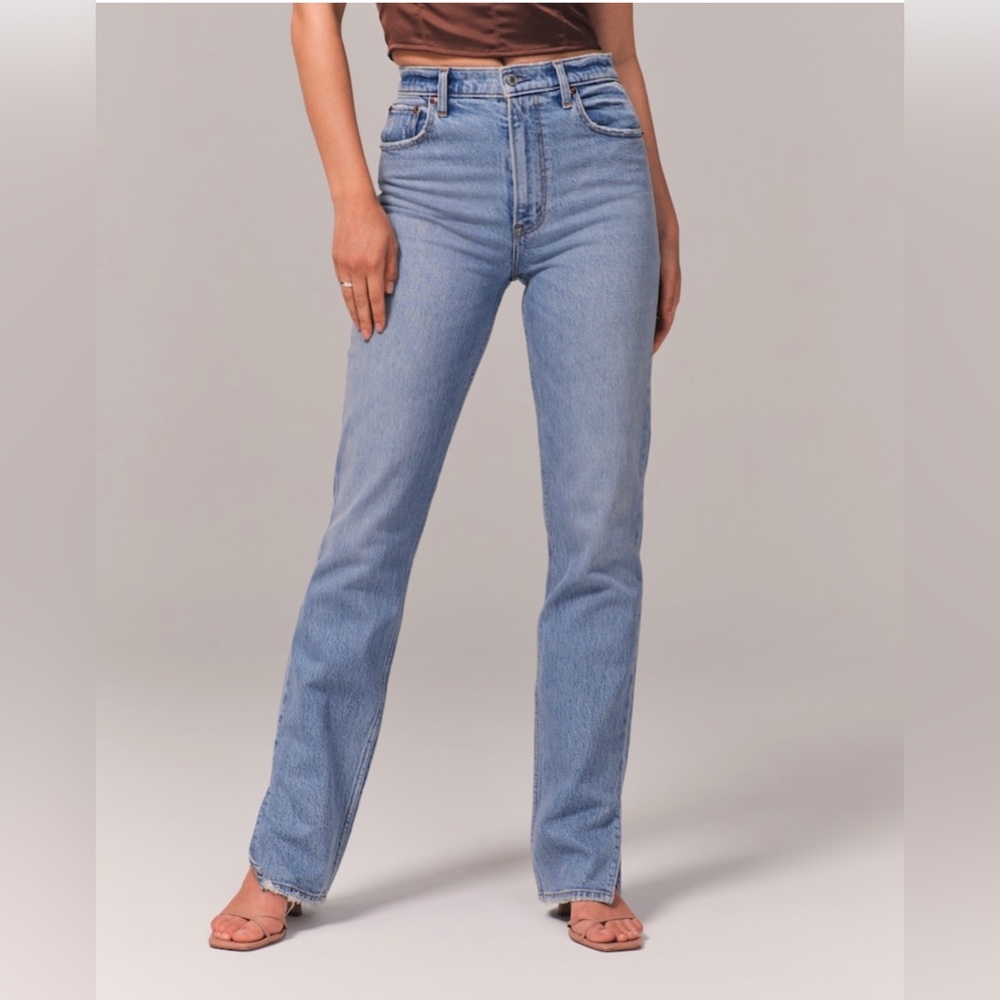 Abercrombie & Fitch 90’s Ultra High Rise 90’s Straight Jeans